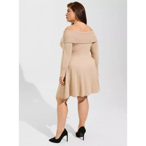 TORRID MARILYN MONROE Mini Fluted Sweater Dress Beige Metallic - Picture 4 of 12